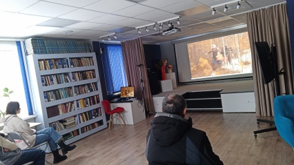 В Архангельской области стартовал бесплатный показ фильмов программы VI Международного кинофестиваля Arctic open, который продлится до 15 июня.<br />
 Киномарафон Arctic open-2023 проводится в рамках проекта «Киномост Arctic open: новые формы кинопоказов» и реализуется при поддержке Президентского фонда культурных инициатив, Губернаторского центра «Вместе мы сильнее» и Министерства культуры Архангельской области. Организатором выступает НКО «Поморский культурный фонд «Берегиня».