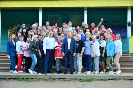 «Лаборатория успеха» - именно под таким названием 18 и 19 августа на базе ДОЛ «Буревестник» (с.Федово) состоялся межрайонный слет женщин.