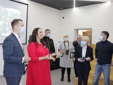 В Карпогорах 8 октября состоялось важное и значимое для села и всего района событие — открытие обновленной Карпогорской центральной библиотеки им. Ф. А. Абрамова.