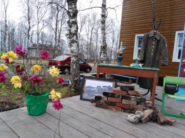 День Победы – праздник, который для каждого из нас является символом великого героического прошлого, патриотизма, надежды и оптимизма для будущих поколений. Праздник Великой Победы – это боль и печаль, слезы и радость, гордость за мужество и стойкость победителей.&nbsp;&nbsp;Информационно - тематические, интерактивные&nbsp;&nbsp;площадки о Великой Отечественной войне, о Победе, о людях, ее приближающих организовали многие библиотеки&nbsp;&nbsp;района&nbsp;&nbsp;9 мая.