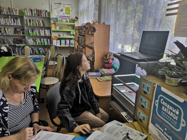 Участники проекта «Семейная студия МультЛИТ» весь август неустанно трудятся над созданием своих мультфильмов.<br />
Мультипликация представляет собой сложный и многоструктурный процесс, построенный на объединении областей нескольких видов деятельности: рисование, литературное творчество, лепка, аппликация.