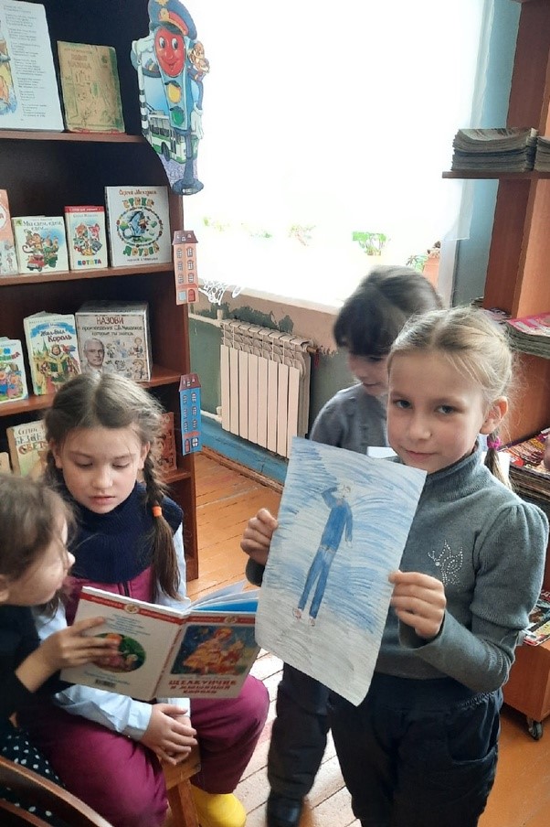 рисовали героев Сергея Михалкова.jpg