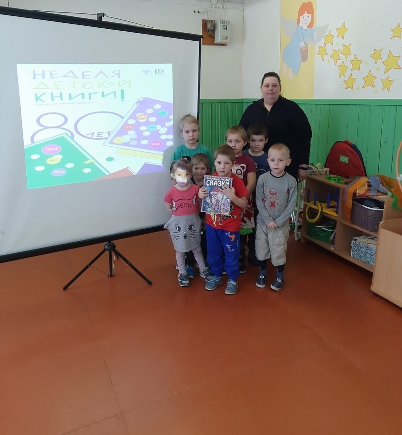 Малыши детского сада "Теремок" путешествовали по сказкам.jpg