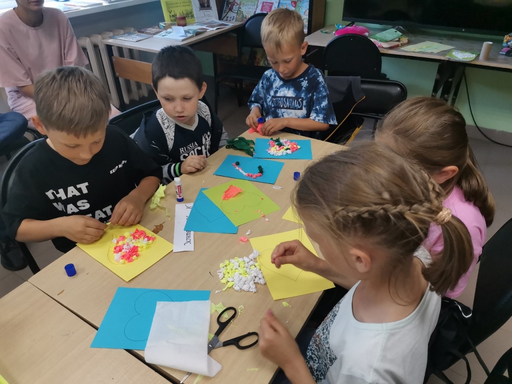 Мастер-класс ко Дню города в детской библиотеке.jpg