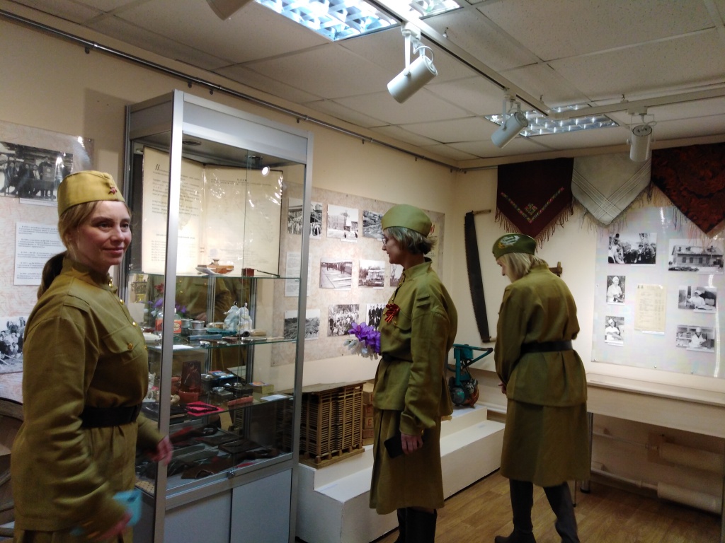 в краеведческом музее.jpg
