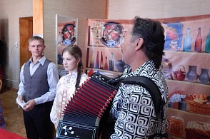 В лавке