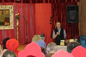 Председатель Верхнетоемского общества краеведов Анна Николаевна Синицына рассказывает о жизни краеведа