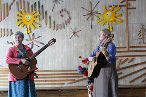 Литературно-музыкальная встреча «И песня моя на мгновение солнце заменит...». Клуб авторской песни "Откровение"