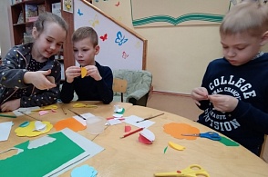 Есть в марте день особый - 6