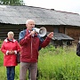 На родине Ольги Александровны Фокиной. Корнилово. Деревня Артемьевская. Глава МО "Двинское" Баскаков Владимир Глебович